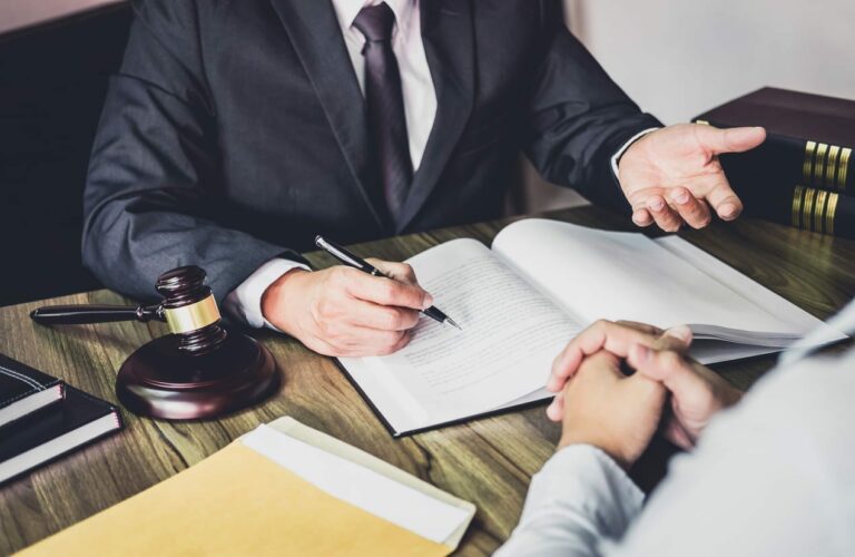 Business-Litigation-Attorney-Lawyer